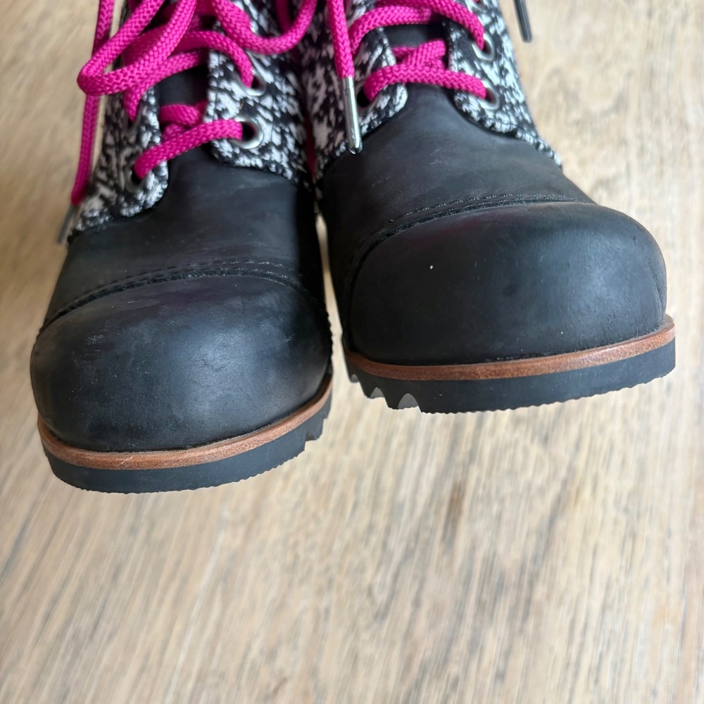 $160 SOREL Solar PDX Wedge Boots Wmns 10 Leather Black White Knit Hot Pink Laces - Picture 8 of 10